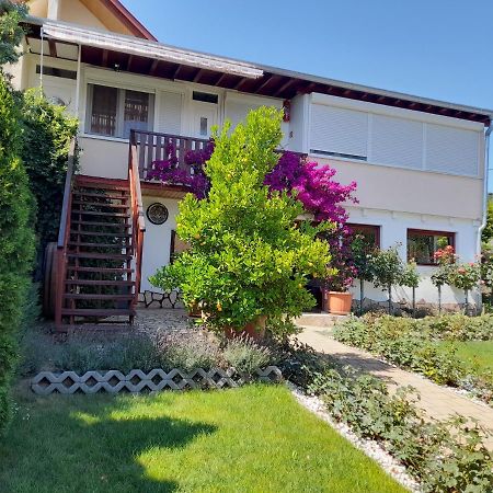 Rózsakert Vendégház Szigliget Esterno foto